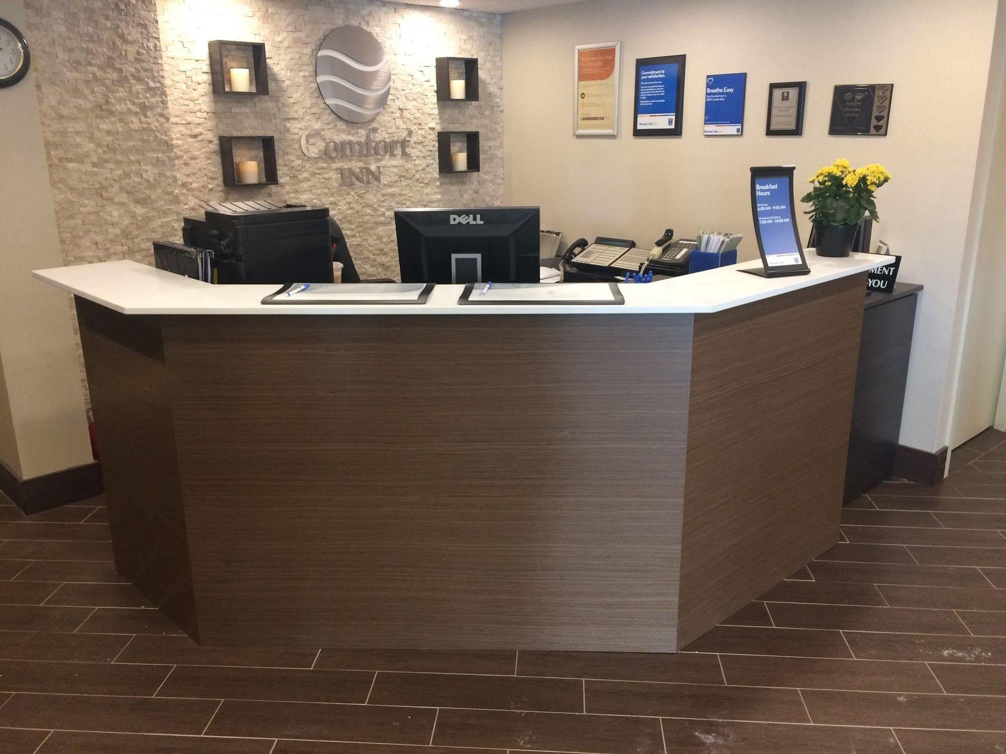 Comfort Inn Windsor Ngoại thất bức ảnh